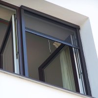 Cửa lưới tự cuốn